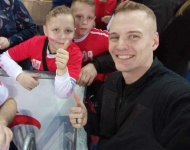Uczniowie Szkoły Podstawowej w Bodzewie na mityngu lekkoatletycznym  w