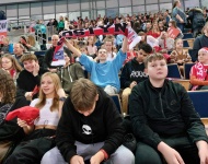Uczniowie Szkoły Podstawowej w Bodzewie na mityngu lekkoatletycznym  w