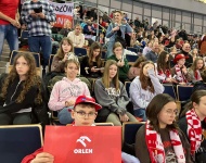 Uczniowie Szkoły Podstawowej w Bodzewie na mityngu lekkoatletycznym  w