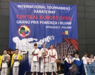 Karatecy z Piasków z medalami wracają z Międzynarodowego Turnieju
